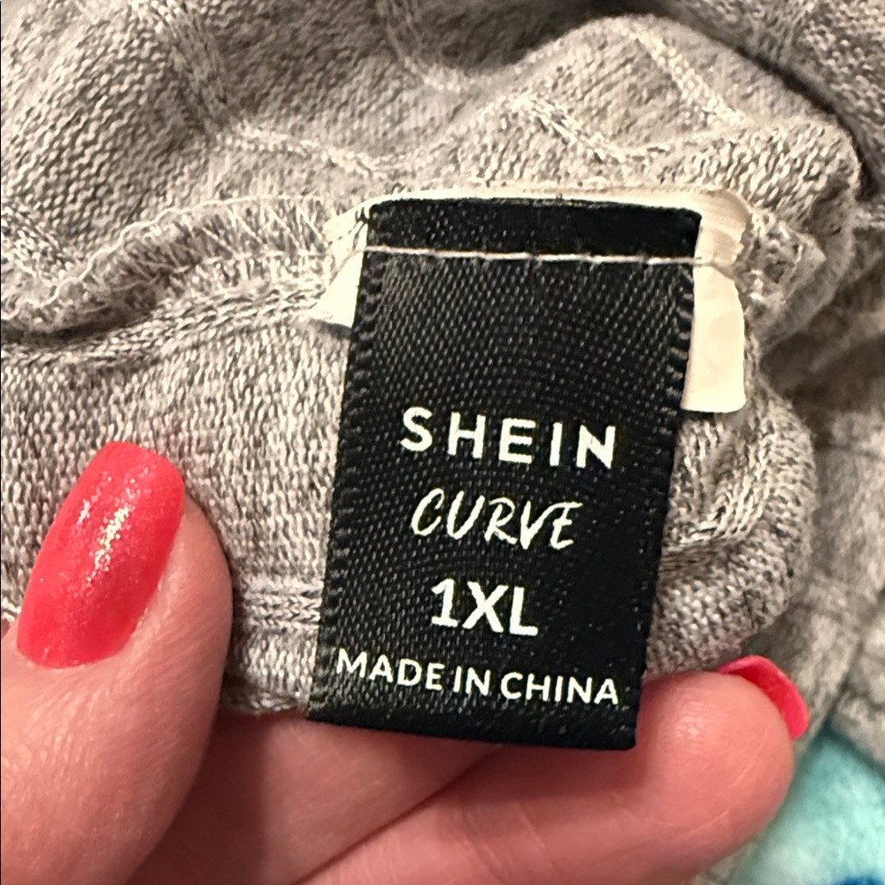 SHEIN Gray Ribbed Button-Up Top - Picture 3 of 3